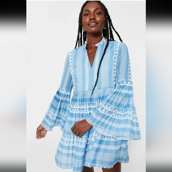 New With Tags HYACINTH HOUSE Blue & White Bell Sleeved Blaine Mini Dress Size XS - Picture 2 of 16